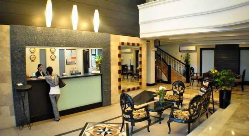 เฟอร์ซัล โฮเต็ล มะละกา เกวซอน ซิตี้ Hotel เกซอนซิตี้ ภายนอก รูปภาพ