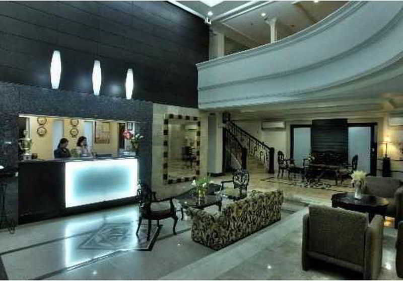เฟอร์ซัล โฮเต็ล มะละกา เกวซอน ซิตี้ Hotel เกซอนซิตี้ ภายนอก รูปภาพ