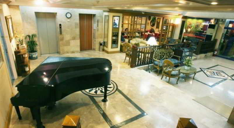 เฟอร์ซัล โฮเต็ล มะละกา เกวซอน ซิตี้ Hotel เกซอนซิตี้ ภายนอก รูปภาพ