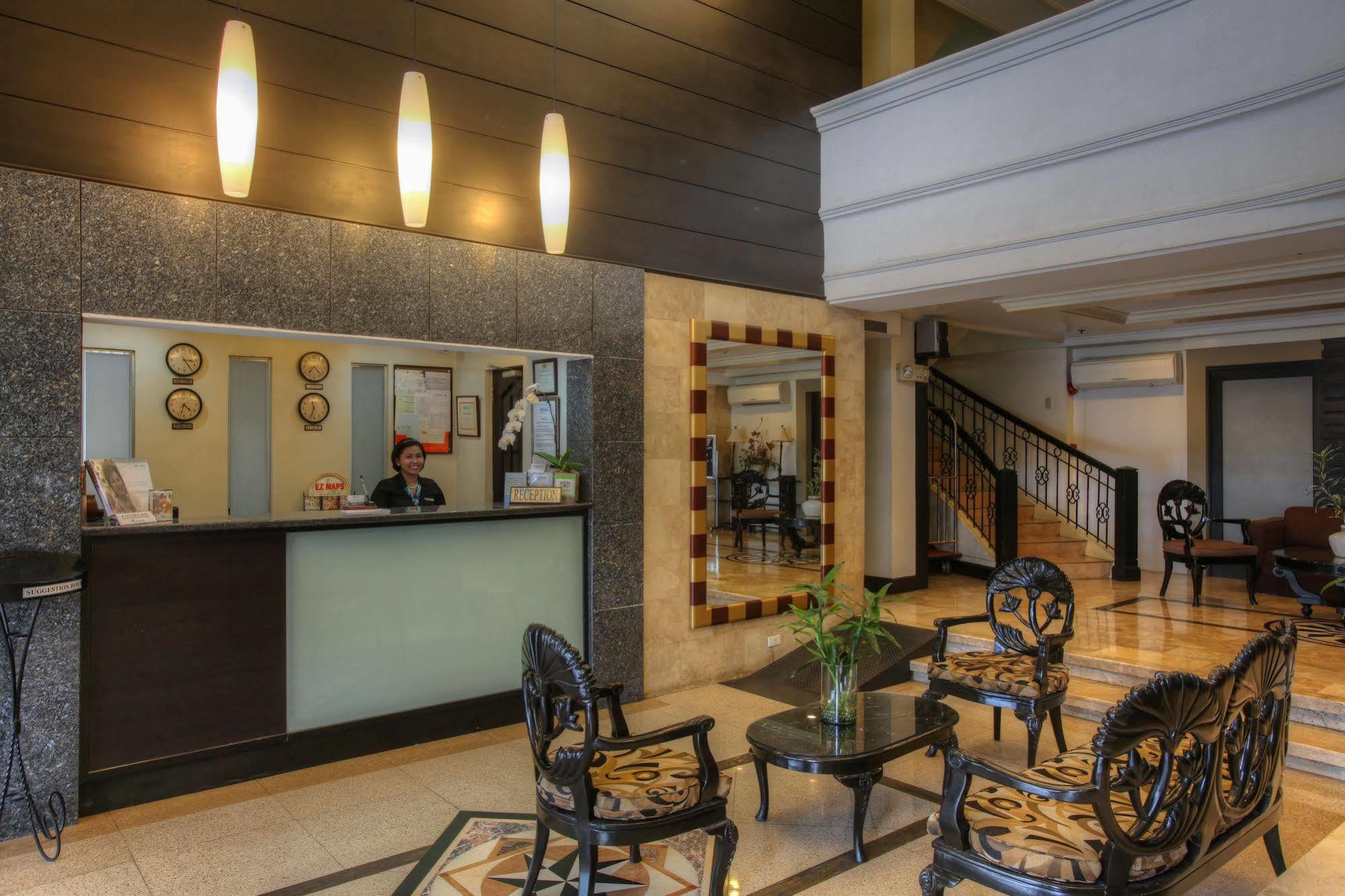 เฟอร์ซัล โฮเต็ล มะละกา เกวซอน ซิตี้ Hotel เกซอนซิตี้ ภายนอก รูปภาพ